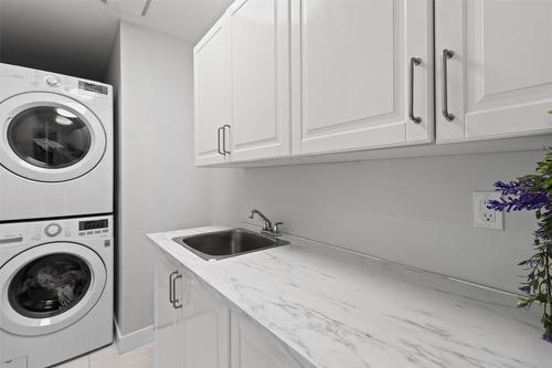 2134 Blackwell Avenue, Merritt, BC - Indoor Photo Showing Laundry Room
