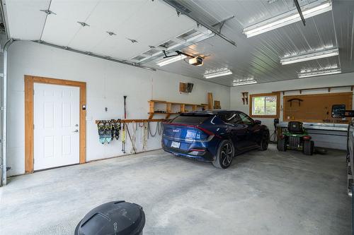 705 Creighton Valley Road, Lumby, BC - Indoor Photo Showing Garage