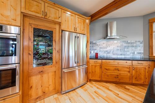 705 Creighton Valley Road, Lumby, BC - Indoor Photo Showing Kitchen