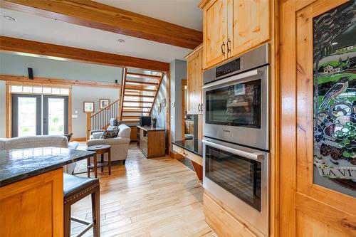 705 Creighton Valley Road, Lumby, BC - Indoor Photo Showing Kitchen