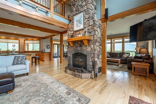 705 Creighton Valley Road, Lumby, BC - Indoor Photo Showing Living Room With Fireplace