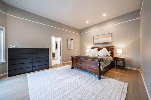 2102 Lillooet Court, Kelowna, BC - Indoor Photo Showing Bedroom