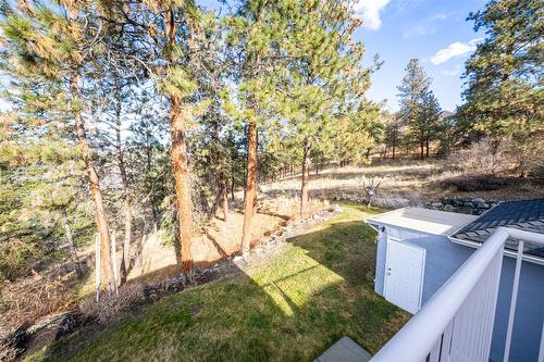 2102 Lillooet Court, Kelowna, BC - Outdoor