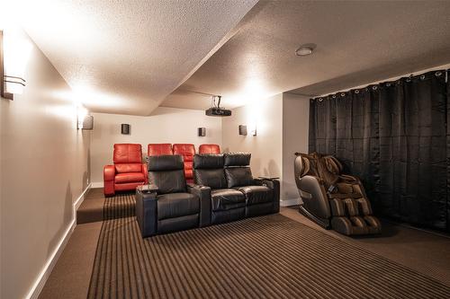 2102 Lillooet Court, Kelowna, BC - Indoor