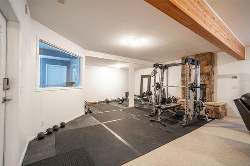 2102 Lillooet Court, Kelowna, BC - Indoor Photo Showing Gym Room