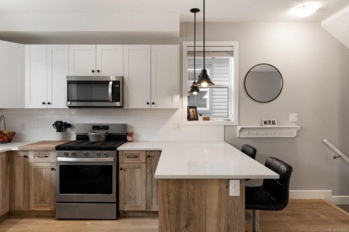 504-3351 Luxton Rd, Langford, BC 