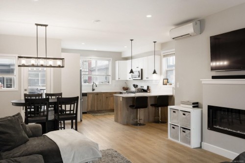 504-3351 Luxton Rd, Langford, BC 