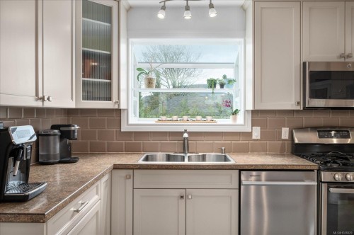 4503 Chestnut Rd, Cowichan Bay, BC 