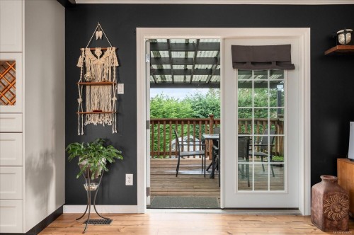 4503 Chestnut Rd, Cowichan Bay, BC 