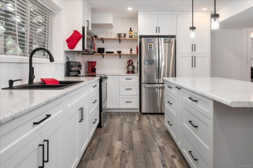 4503 Chestnut Rd, Cowichan Bay, BC 