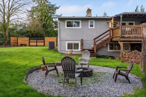 4503 Chestnut Rd, Cowichan Bay, BC 