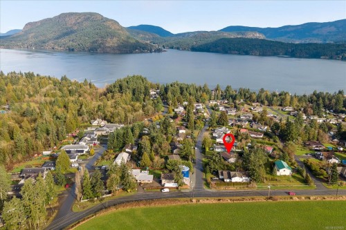 4503 Chestnut Rd, Cowichan Bay, BC 