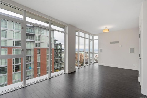 809-83 Saghalie Rd, Victoria, BC - Indoor Photo Showing Other Room