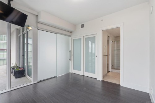 809-83 Saghalie Rd, Victoria, BC - Indoor Photo Showing Other Room