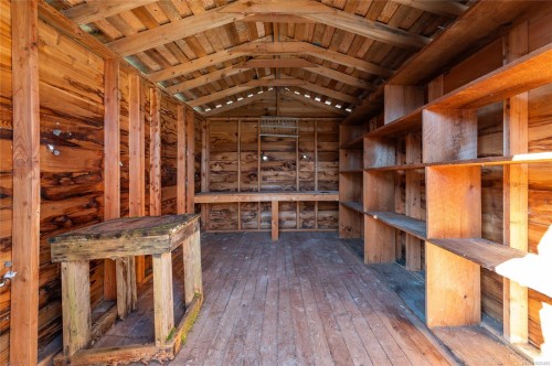 635 Doehle Ave, Parksville, BC 