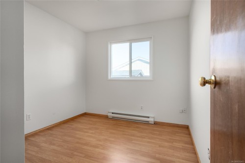 635 Doehle Ave, Parksville, BC 