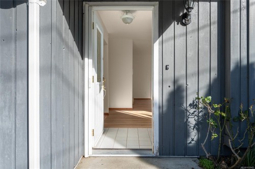 635 Doehle Ave, Parksville, BC 