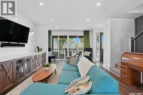 1172A Spadina Crescent E, Saskatoon, SK - Indoor Photo Showing Living Room