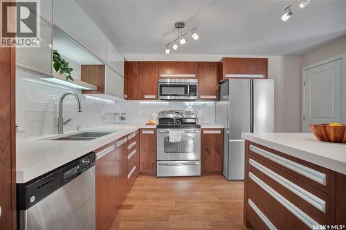 611 1015 Patrick Crescent, Saskatoon, SK - Indoor Photo Showing Kitchen With Stainless Steel Kitchen With Double Sink