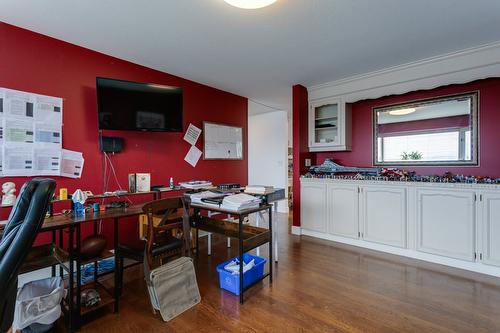 1769 Broadview Avenue, Kelowna, BC - Indoor