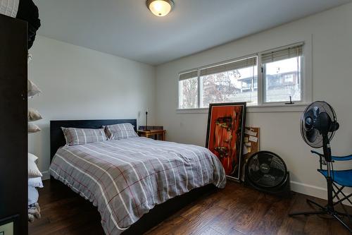 1769 Broadview Avenue, Kelowna, BC - Indoor Photo Showing Bedroom