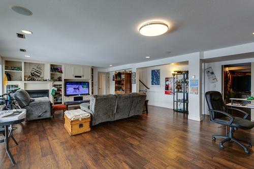 1769 Broadview Avenue, Kelowna, BC - Indoor Photo Showing Other Room