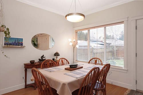 3311 Eighth St, Cumberland, BC 