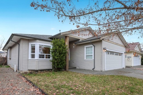 3311 Eighth St, Cumberland, BC 