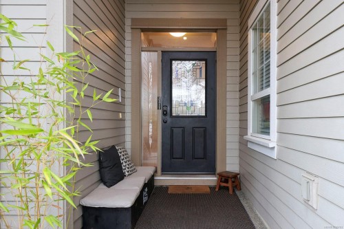 3311 Eighth St, Cumberland, BC 