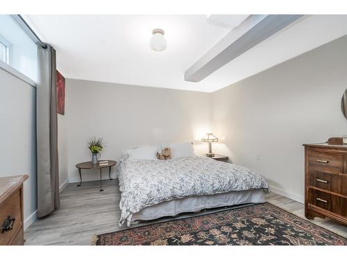 9727 Hazel Street|Chilliwack Proper East, Chilliwack, BC - Indoor Photo Showing Bedroom