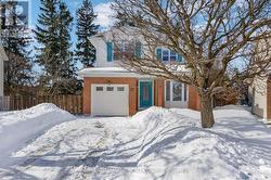17 GLENMORISTON AVENUE  Ottawa, ON K2L 2S3
