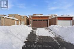 177 BETHANY LEIGH DRIVE  Toronto, ON M1V 2T6