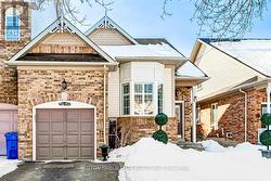 63 OCHALSKI ROAD  Aurora, ON L4G 7J3