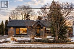 953 LASALLE PARK Road  Burlington, ON L7T 1M8