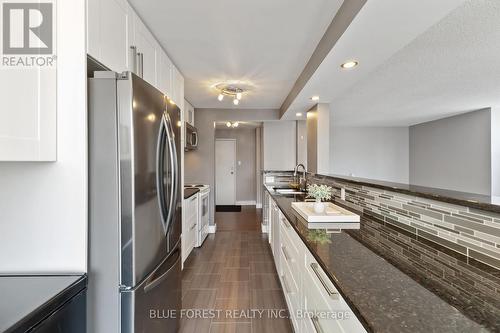 510 - 570 Proudfoot Lane, London North (North N), ON - Indoor Photo Showing Kitchen