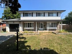 579 BRAEMOR COURT  Oshawa, ON L1J 2X7