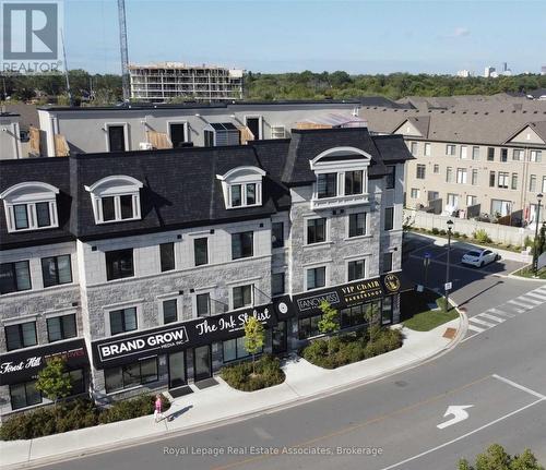 588 Rapids Lane, Mississauga, ON - Outdoor With Facade