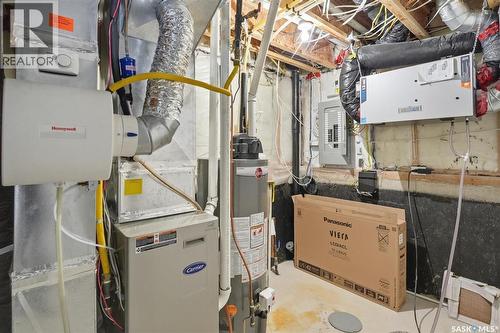 1018 Rempel Way, Saskatoon, SK - Indoor Photo Showing Basement