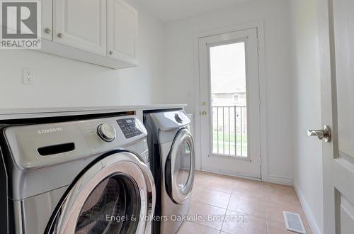3933 Coachman Circle, Mississauga (Churchill Meadows), ON - Indoor Photo Showing Laundry Room