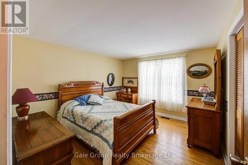 739 Pavey Street, Woodstock (Woodstock - South), ON - Indoor Photo Showing Bedroom