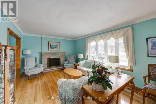 739 Pavey Street, Woodstock (Woodstock - South), ON - Indoor Photo Showing Living Room With Fireplace