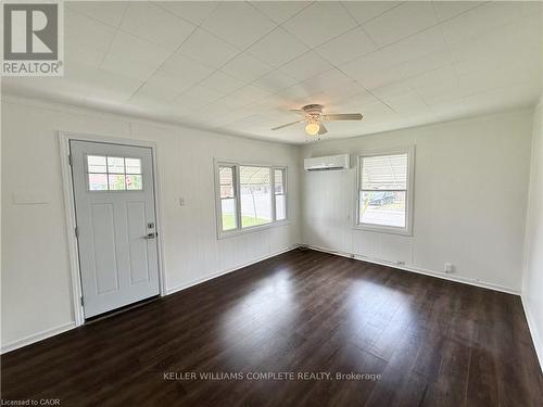20 Mcnaughton Avenue, Chatham-Kent, ON - Indoor Photo Showing Other Room