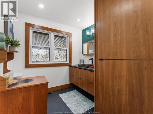 1875 Lansing, Windsor, ON - Indoor