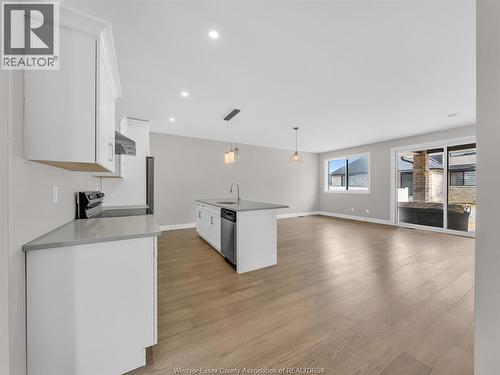 602 Hacket Road, Amherstburg, ON - Indoor Photo Showing Other Room