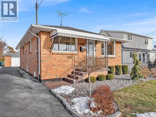 2052 Balfour Boulevard, Windsor, ON - Outdoor