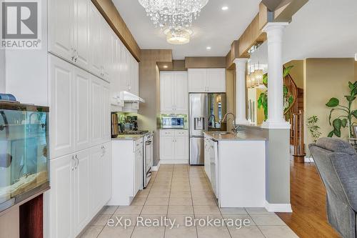 115 Holloway Terrace, Milton (Sc Scott), ON - Indoor Photo Showing Kitchen With Upgraded Kitchen