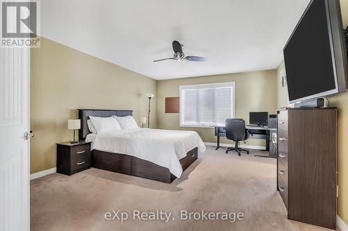 115 Holloway Terrace, Milton (Sc Scott), ON - Indoor Photo Showing Bedroom