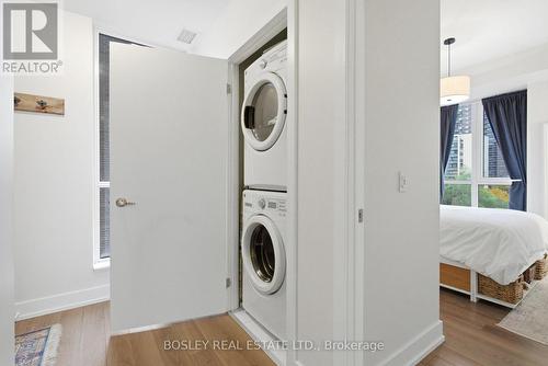 501 - 8 Ann Street, Mississauga, ON - Indoor Photo Showing Laundry Room