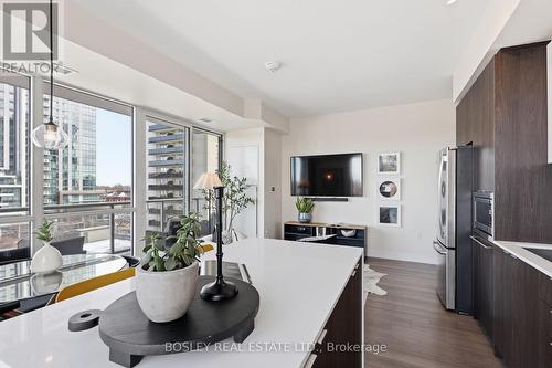 501 - 8 Ann Street, Mississauga, ON - Indoor