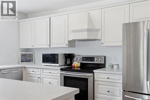 202 921 Main Street E, Saskatoon, SK - Indoor Photo Showing Kitchen